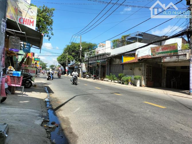 chủ bán MT đường Trần Thị Hè, P. Hiệp Thành. DT 5x24m giá 6.5 tỷ đường kinh doanh