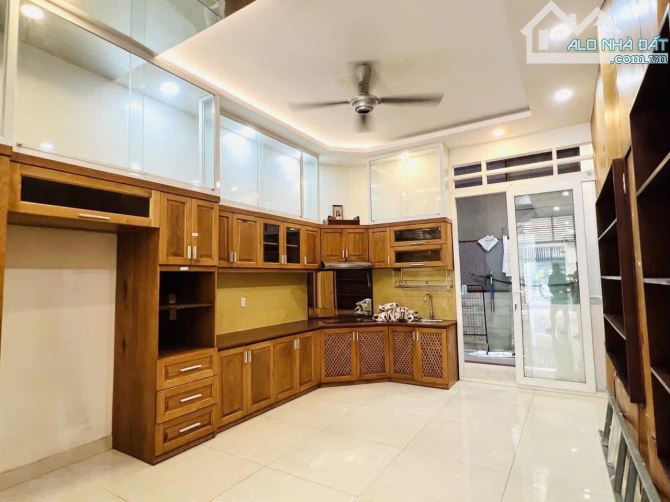 Bán Mặt Tiền Tân Phú, 4 Tầng, 80m2 ,Đường có lề 14m, Giá Rẻ - 3