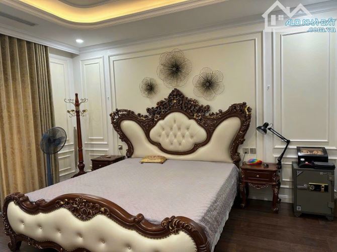 Bán biệt thự Imperial Nguyễn Huy Tưởng. DT 140 m2 xây 5 tầng, mặt tiền 9m thang máy. - 3