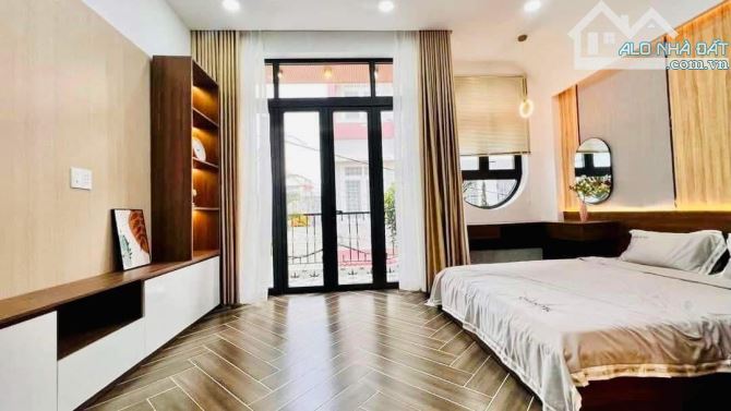 bán nhà gò vấp -NGAY EMART 2- 2 MẶT HẺM XE HƠI- TẶNG FUII NỘI THẤT-GIÁ 5 TỶ 950 TRIỆU - 4