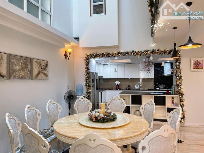 Bán biệt thự sân vườn Cửa Bắc - Ba Đình 170m2x5 Tầng thang máy cao cấp - mặt tiền khủng 8m - 5
