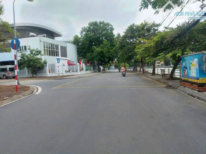 HIẾM! BÁN ĐẤT MẶT PHỐ, MẶT HỒ BỒ ĐỀ - LONG BIÊN, 104M2 MẶT TIỀN 8M, KD, Ở SƯỚNG. GIÁ 33 TỶ - 2