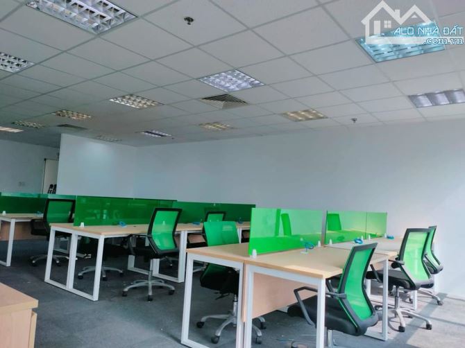 Cho  Thuê Văn Phòng Full nội thất đường Nam Kỳ Khởi Nghĩa DT 120m2 giá 68 Triệu /tháng