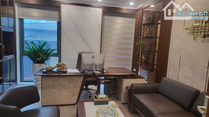 Bán nhà mặt phố Nguyễn Tuân, DT 72m2 x 6 tầng, giá 55 tỷ có TL - 2