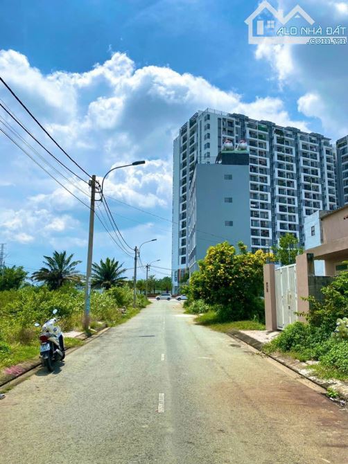 Bán đất 90m2 , 1 sẹt đường Gò Cát, Phú Hữu, quận 9. Giá 4 tỷ 600 - 7