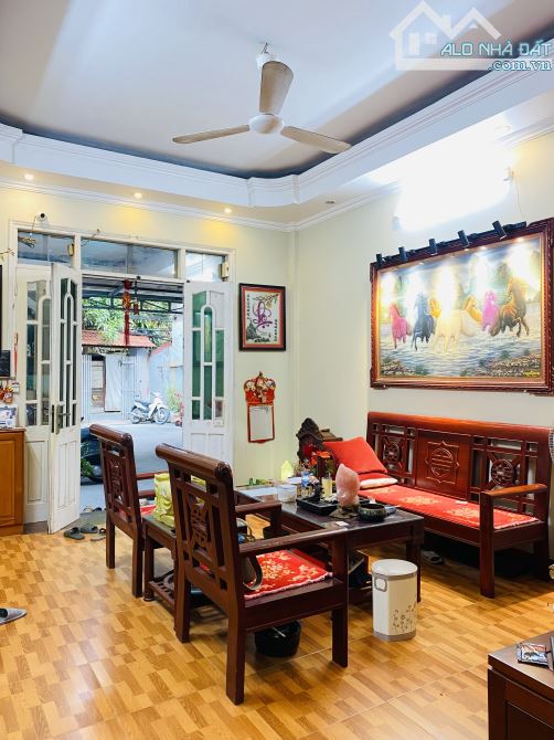 Chính chủ gia đình tôi đang cần nhà 4 tầng sân vườn kim Giang KĐT The Manor Nguyễn Xiển. - 1