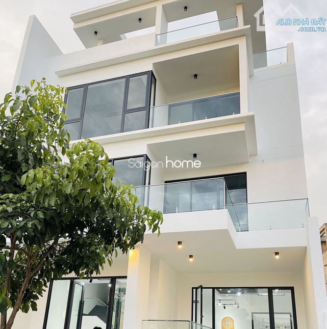 Cho Thuê Tòa Nhà Villa Mystery Trung tâm Q Hầm 4 lầu trống suốt 800m2 có thang máy