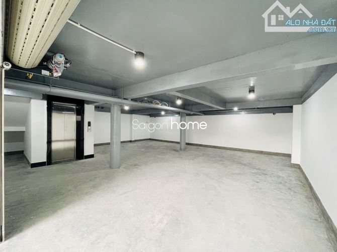 Cho Thuê Tòa Nhà Villa Mystery Trung tâm Q Hầm 4 lầu trống suốt 800m2 có thang máy - 2