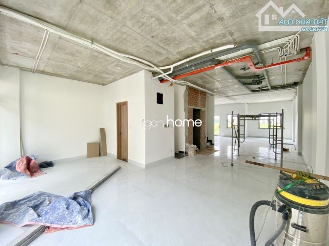 Cho thuê Tòa nhà Mặt tiềnTrương Văn Bang Trung Tâm Quận_2 Hầm 6 tầng nổi 800m² sàn - 3