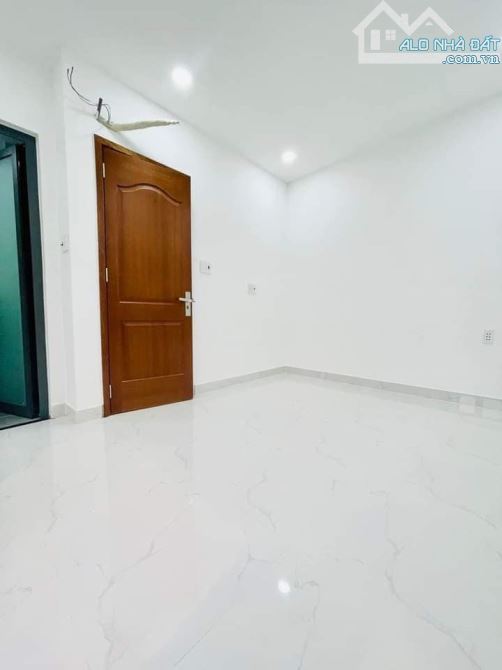 NHÀ MỚI ĐẸP- 4 tầng đường NGUYỄN VĂN ĐẬU 30M2- Nở hậu tặng nội thất giá nhỉnh 5 tỷ - 6