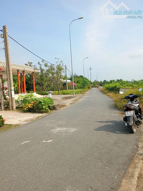 Đất âu tàu Rạch Chanh, sát ranh xã Lợi Bình Nhơn, TP Tân An