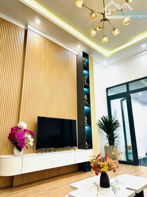NHÀ MẶT TIỀN KINH DOANH ĐƯỜNG HÙNG VƯƠNG: DT 4x25 Giá 4.99 tỷ - 1