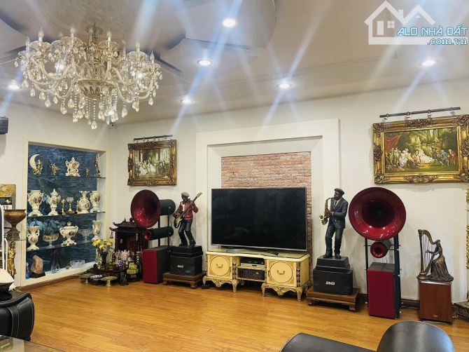 Đào Tấn – Ba Đình – 80m2 – 5 Tầng – Phân lô –Vỉa hè –Ô tô tránh – Kinh doanh tốt – 20,5 tỷ - 2