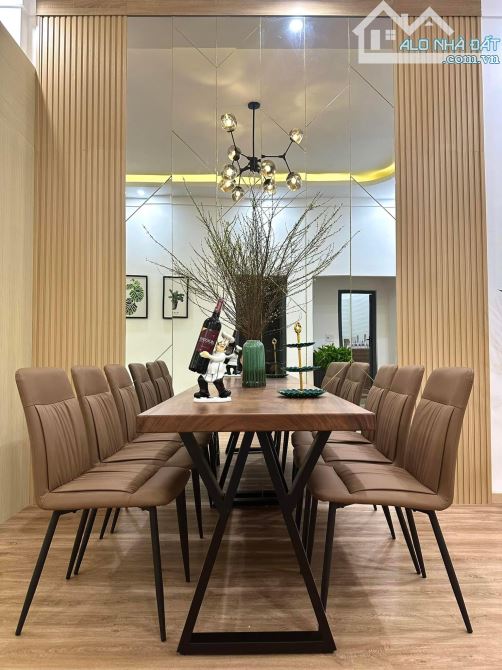NHÀ MẶT TIỀN KINH DOANH ĐƯỜNG HÙNG VƯƠNG: DT 4x25 Giá 4.99 tỷ - 6