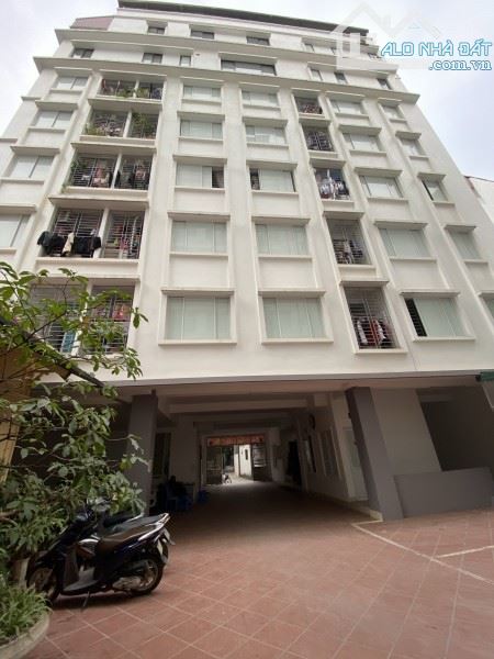 Bán Toà căn hộ tại phố Trích Sài - Tây Hồ.Diện tích : 100m x 8tầng.mặt tiền: 7m.20 phòng