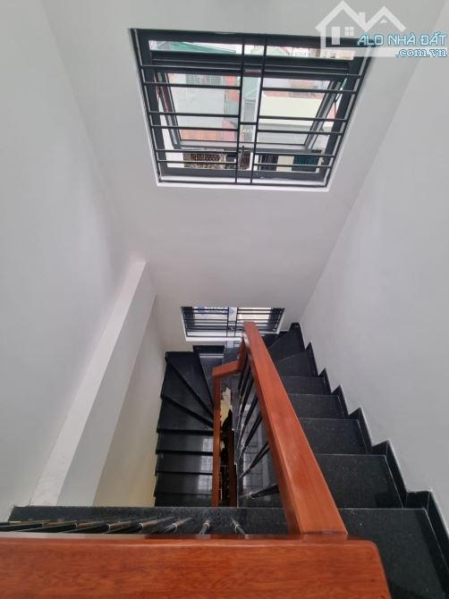 THANG MÁY !! Bán nhà phân lô Nguyên Hồng 55mx8T thông sàn mới tinh KD VP ở sướng hơn 10 ty - 1
