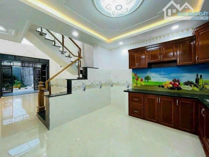 BÁN NHÀ 63M2, 3 TẦNG, Ô TÔ VÀO NHÀ, CHỈ NHỈNH 4 TỶ- HIỆP THÀNH QUẬN 12 - 2