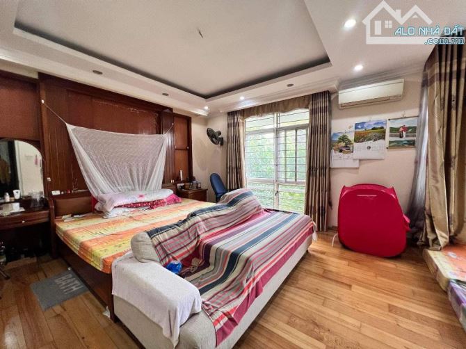 Bán Biệt Thự, đường Nguyễn Văn Lộc, phường Mỗ Lao 180m2, 5 Tầng, Tầng hầm, Kinh doanh - 3