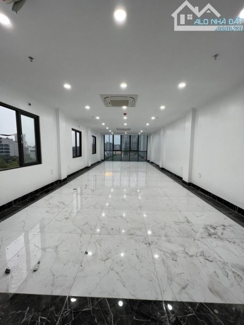 IÊU PHẨM 34 HOÀNG CẦU - BUILDING 7 TẦNG THANG MÁY - KINH DOANH ĐỈNH - VỊ TRÍ ĐẲNG CẤP