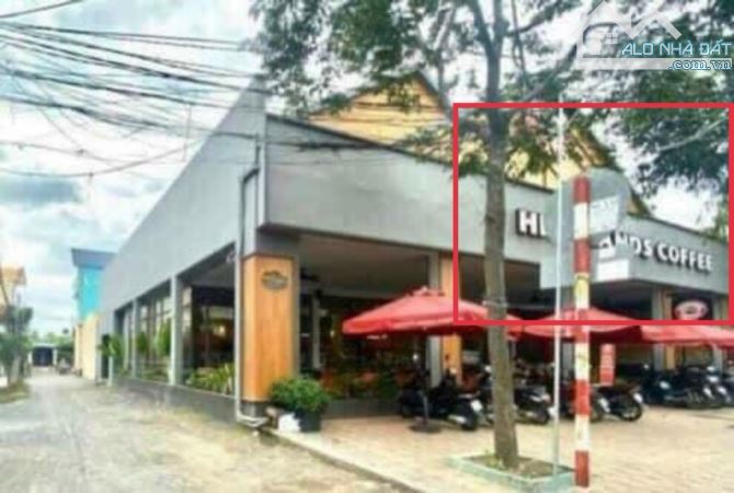 Nhà góc 2 mặt tiền diện tích lớn mặt tiền Nguyễn Văn Cừ nối dài xéo đại học Y Dược