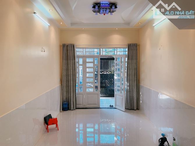 NHỈNH 4 TỶ - DÒNG TIỀN 130 TRIỆU 1 NĂM - 70M2 - 3 TẦNG - 4 PHÒNG NGỦ - HẺM OTO TRÁNH - 1
