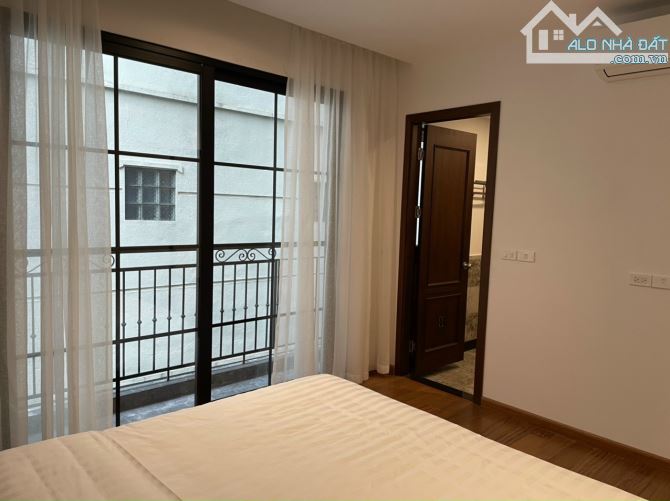 TÒA APARTMENT CAO CẤP - GẦN THUNG LŨNG HOA HỒ TÂY - 8 TẦNG GARA Ô TÔ - 200TR/THÁNG - 16