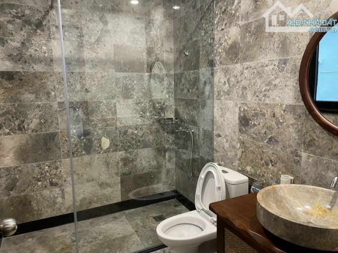 TÒA APARTMENT CAO CẤP - GẦN THUNG LŨNG HOA HỒ TÂY - 8 TẦNG GARA Ô TÔ - 200TR/THÁNG - 19