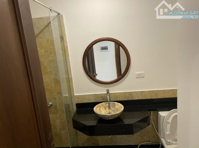 TÒA APARTMENT CAO CẤP - GẦN THUNG LŨNG HOA HỒ TÂY - 8 TẦNG GARA Ô TÔ - 200TR/THÁNG - 8