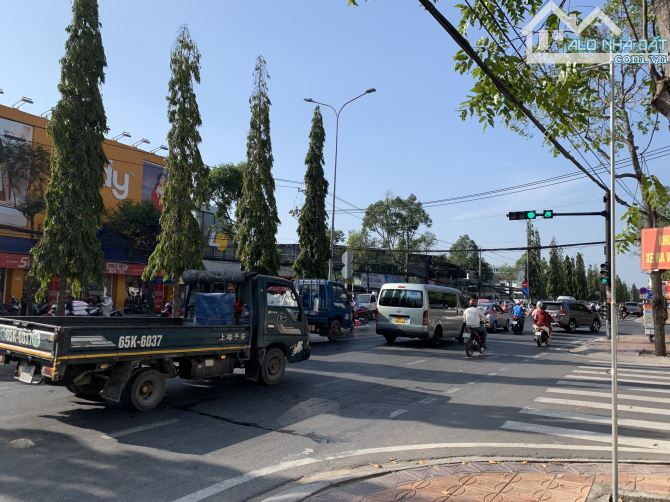 Nhà góc 2 mặt tiền diện tích lớn mặt tiền Nguyễn Văn Cừ nối dài xéo đại học Y Dược - 8