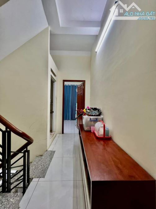 Nhà bán 3 Tầng 54m2 Mễ Cốc Quận 8 nhà đẹp ở ngay Chỉ 3.2 Tỷ.