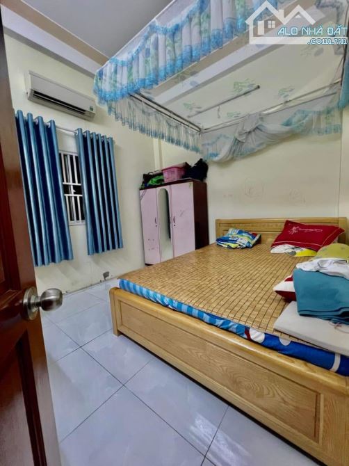 Nhà bán 3 Tầng 54m2 Mễ Cốc Quận 8 nhà đẹp ở ngay Chỉ 3.2 Tỷ. - 1