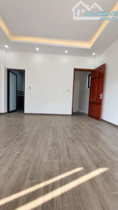 Bán Nhà ngõ 9 Phố Tô Hiệu Hà Đông 34m2 x 4 Tầng Giá 6.65 tỷ - 1