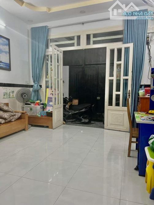 Nhà bán 3 Tầng 54m2 Mễ Cốc Quận 8 nhà đẹp ở ngay Chỉ 3.2 Tỷ. - 2