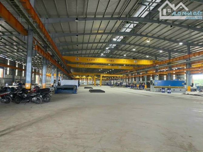 [ms724] - BÁN XƯỞNG 8500m2, xây dựng 5500m2, TẠI ĐỨC HOÀ, LONG AN- CÓ PALANG CẨU HÀNG