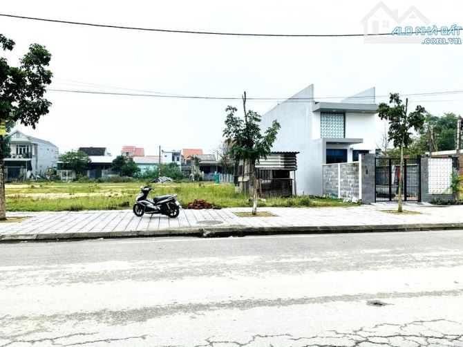 ⚠️⚠️SIÊU HẠ GIÁ – ĐẤT MẶT TIỀN TỈNH LỘ 10 120 M2 MÀ GIÁ CHỈ - 4,X TỶ - 1