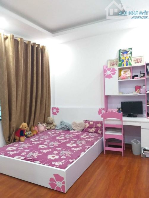 Trần Đại Nghĩa, Quận Hai Bà Trưng, 52m2,5 tầng, gần phố, giá rẻ. - 3