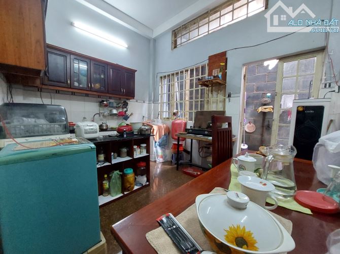 Gấp bán nhà mặt tiền Trung Mỹ Tây Quận 12 ngay An Sương CC Quân Khu 7, 3 tầng - 5