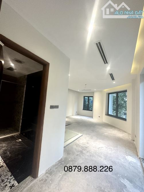 Cho thuê biệt thự nhà vườn Việt Hưng lô góc, kinh doanh, thang máy có hầm gửi xe ô tô 🎊 - 3