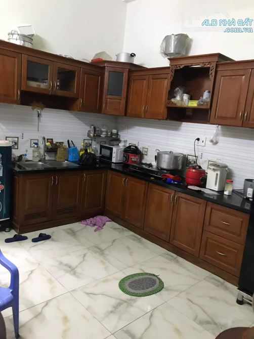 Nhà 1 trệt 2 lầu gồm 4PN, 5WC, sân thượng rộng,hẻm 6m Trần Thị Năm (Tân Chánh Hiệp 10, Q12