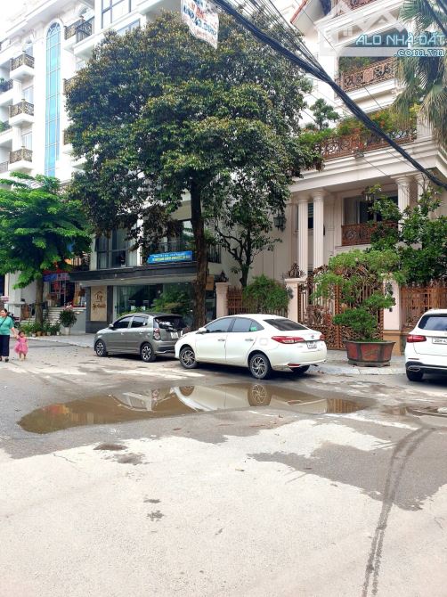 Bán tòa căn hộ dịch vụ 6 tầng  phố Tô Ngọc Vân, dòng tiền cho thuê 140 triệu/tháng. - 4