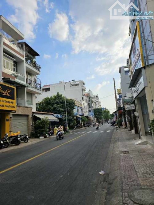 Bán Khách Sạn thu nhập 100tr/tháng, MT Tân phú, 170m2, 4m x 33m, chỉ 29 tỷ. - 6