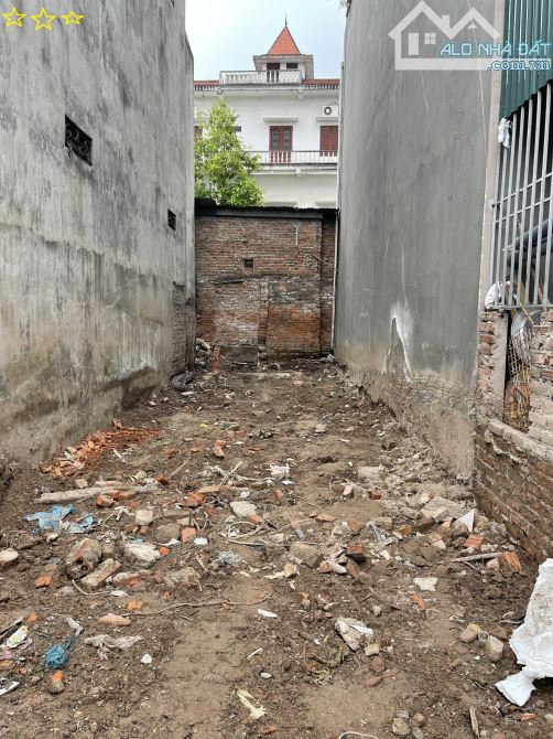 Bán đất Ngô Xuân Quảng Trâu Quỳ Gia Lâm, Dt 45m, mt 3,5m, ngõ 2,5m, 2,45 tỷ