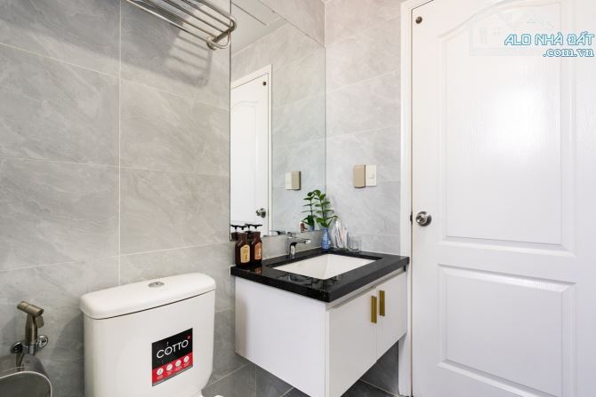 Cần cho thuê CH Scenic Valley, PNH, Q7, dt:77m2 , căn góc , 2PN , 2WC,, giá :16.5 triệu - 3