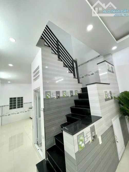 Chủ gửi bán nhà hẻm 135/37// Phạm Đăng Giảng, Q.Bình Tân 4 tỷ 130tr  /57m2 1 lầu - 5
