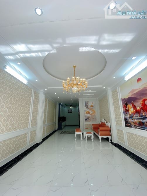 ⚜️ Bán nhà Mặt phố Nguyễn Chí Thanh, Đống Đa, 40m2 4T, MT 4.5m, Chỉ 15.5 Tỷ ⚜️ - 1