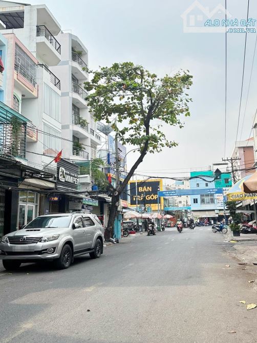 💥..Nhà lô góc HXH thông, Ngang 4m Dương Bá Trạc, F1, Quận 8, nhỉnh 4 tỷ.. - 1