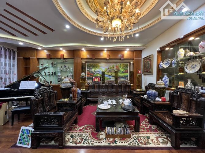 CC cho thuê nhà riêng ngõ 76 Duy Tân - Dịch Vọng Hậu 82m2 x 6T ô tô tránh, full đồ, kinh d