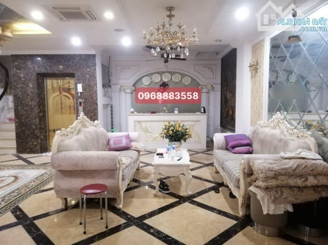 BÁN GẤP KS 3 SAO PHỐ CỔ, KHU VỰC NHIỀU KHÁCH TÂY, 305m2 x 6T - MT9m - Giá 220 Tỷ.