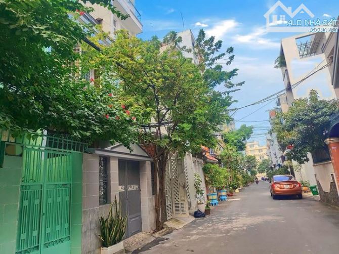Hạ gần 2 tỷ bán nhà Lê Thị Hồng DT 7*15.5m công nhận 95m2, cấp 4, giá chỉ 11.6X XÍU tỷ TL