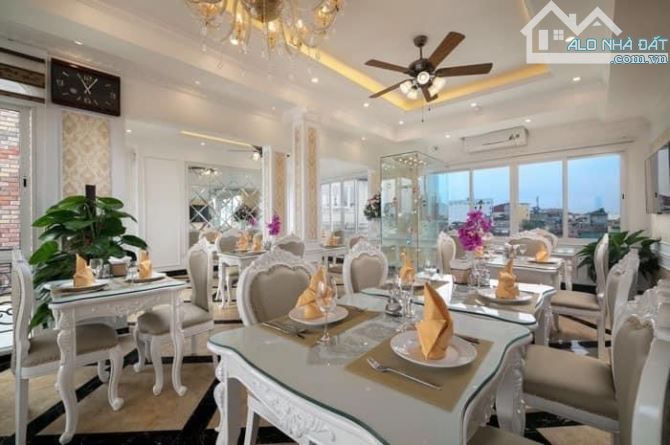 BÁN GẤP KS 3 SAO PHỐ CỔ, KHU VỰC NHIỀU KHÁCH TÂY, 305m2 x 6T - MT9m - Giá 220 Tỷ. - 1